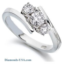 Picture of Embracing three Diamonds ring