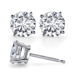 Picture of Round  diamond stud earrings.