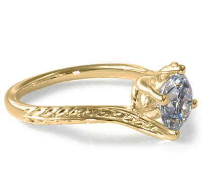 Vintage style wheet motif solitaire engagement ring