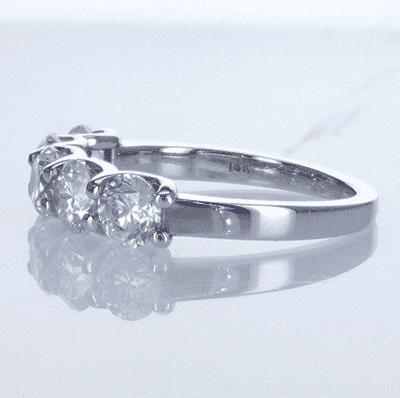 Five diamonds ring E/F VS, 2.05 carats